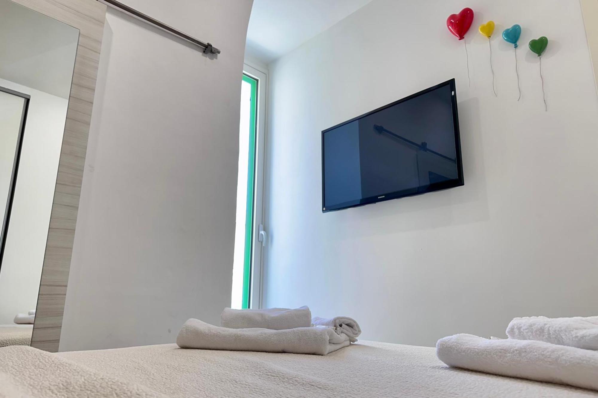 Eden Suite - Central Apartment With Balcony - Мольфетта Екстер'єр фото